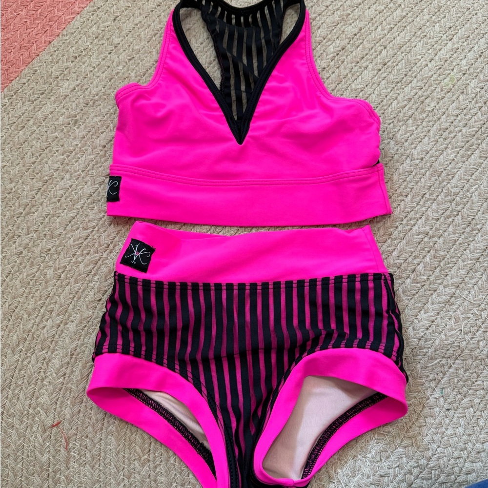 Kandi Koture size CM dance wear